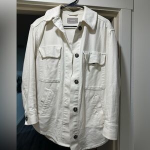 Everlane oversized shirt jacket in cream size M